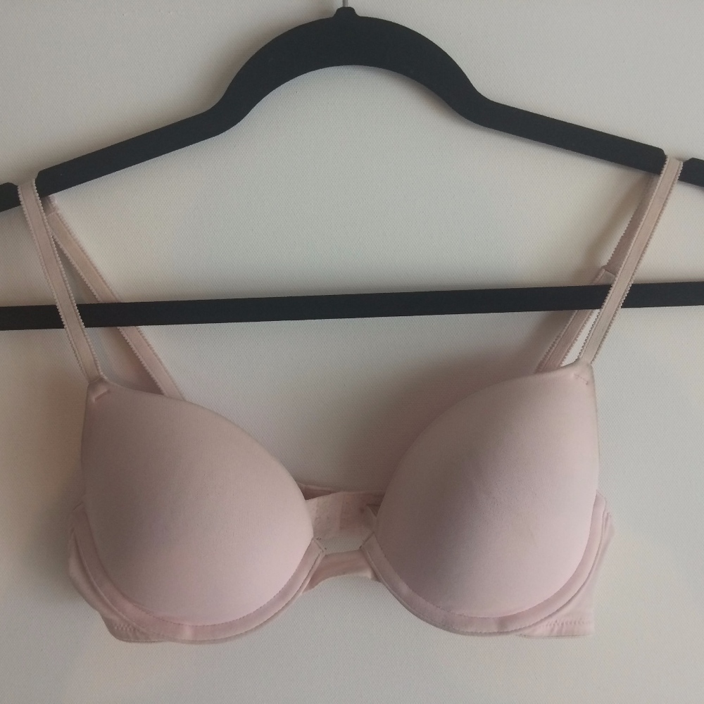 Victoria's Secret "Wear Everywhere Demi" Bra 32B